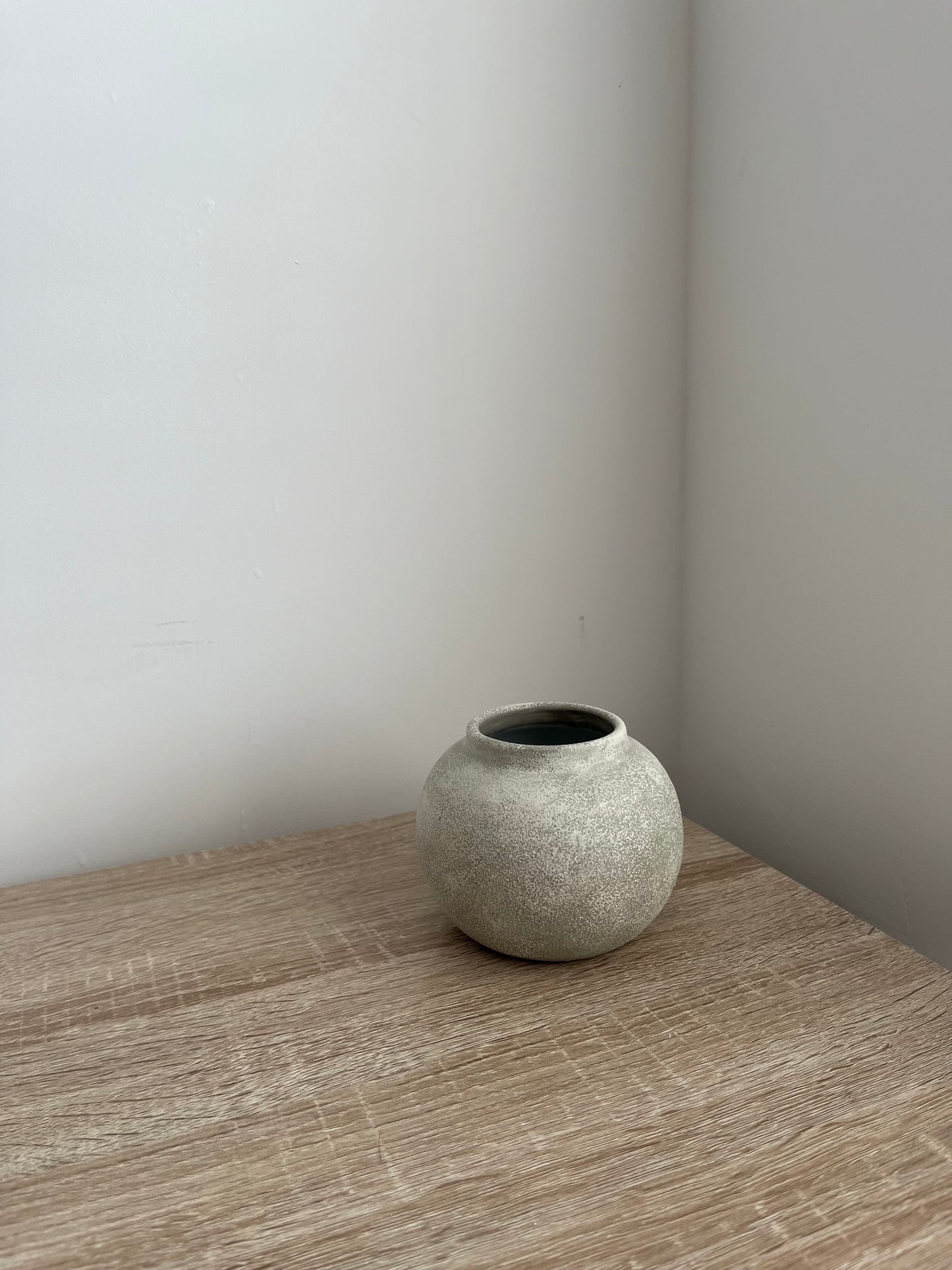 CLOUD  |  greige textured pot