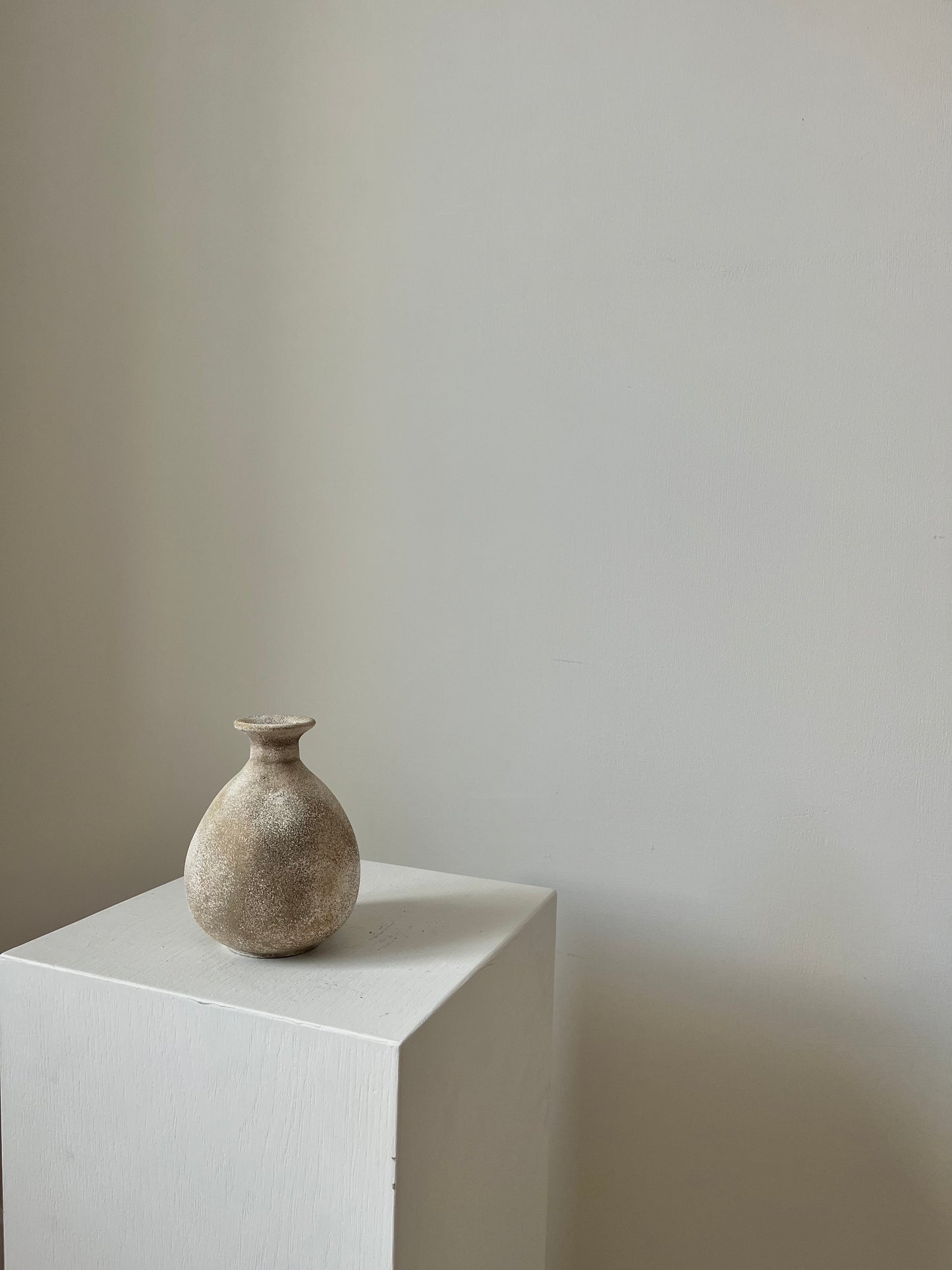 CLOUD  |  textured teardrop vase