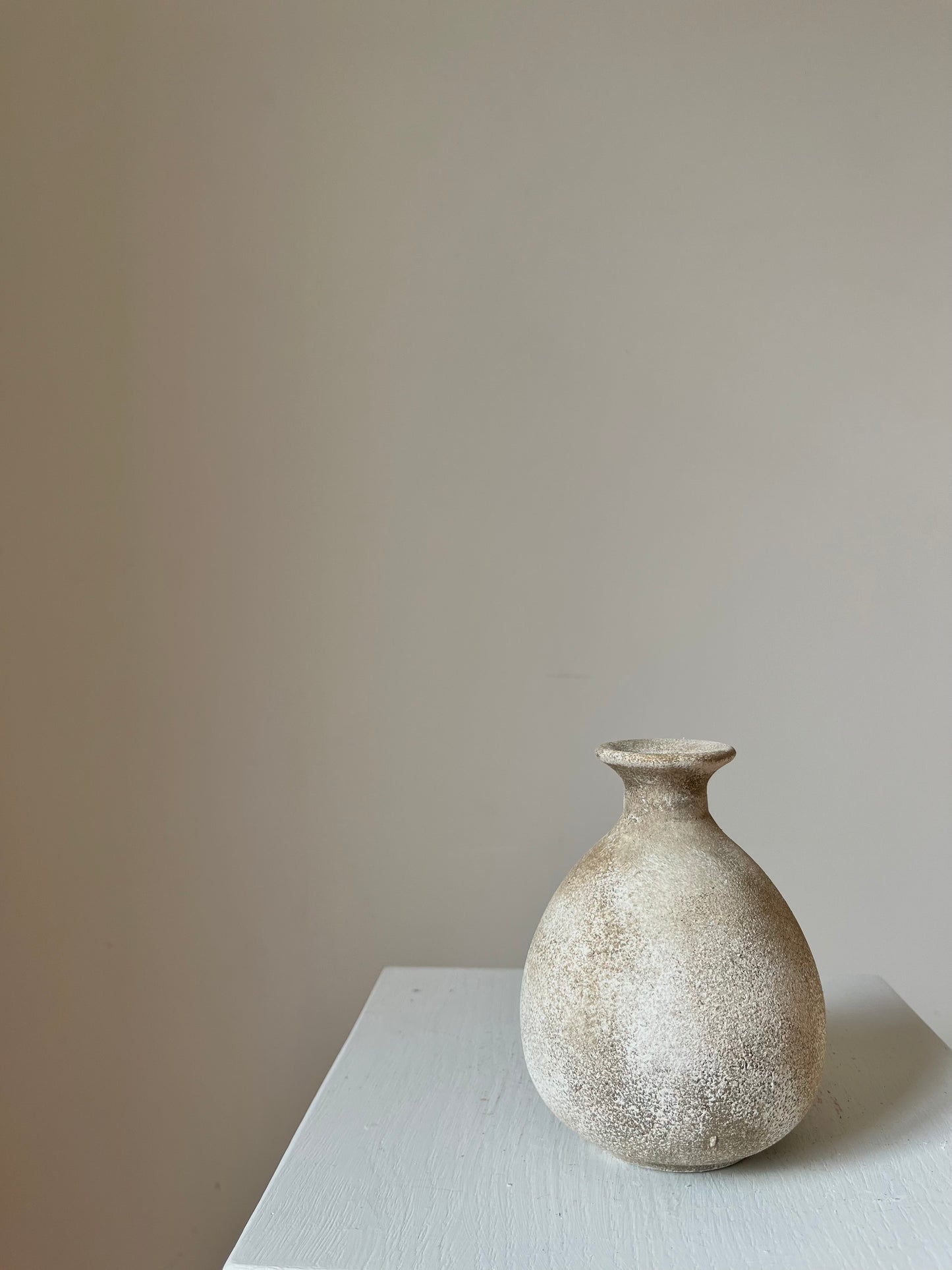 CLOUD  |  textured teardrop vase